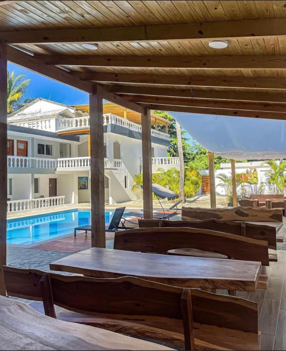 Hummingbird Cabarete Aparthotel Exterior foto